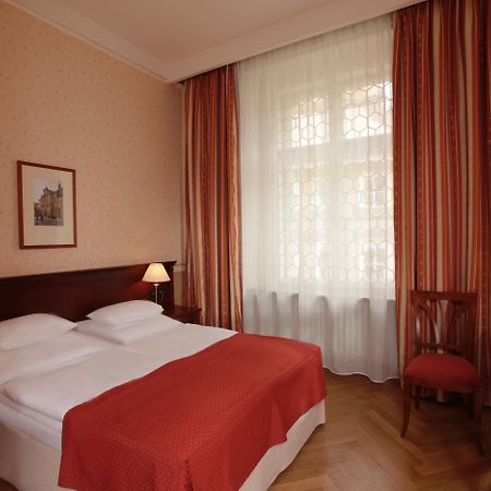 Hotel Rott Прага Экстерьер фото