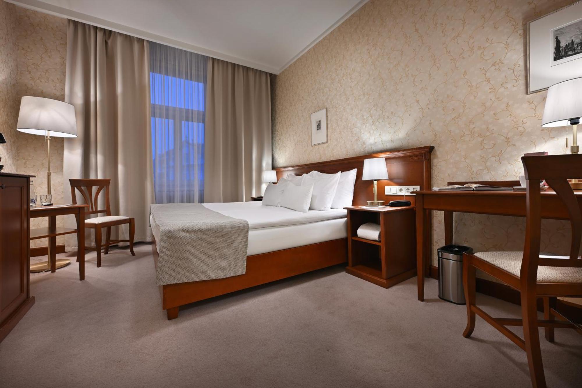 Hotel Rott Прага Экстерьер фото