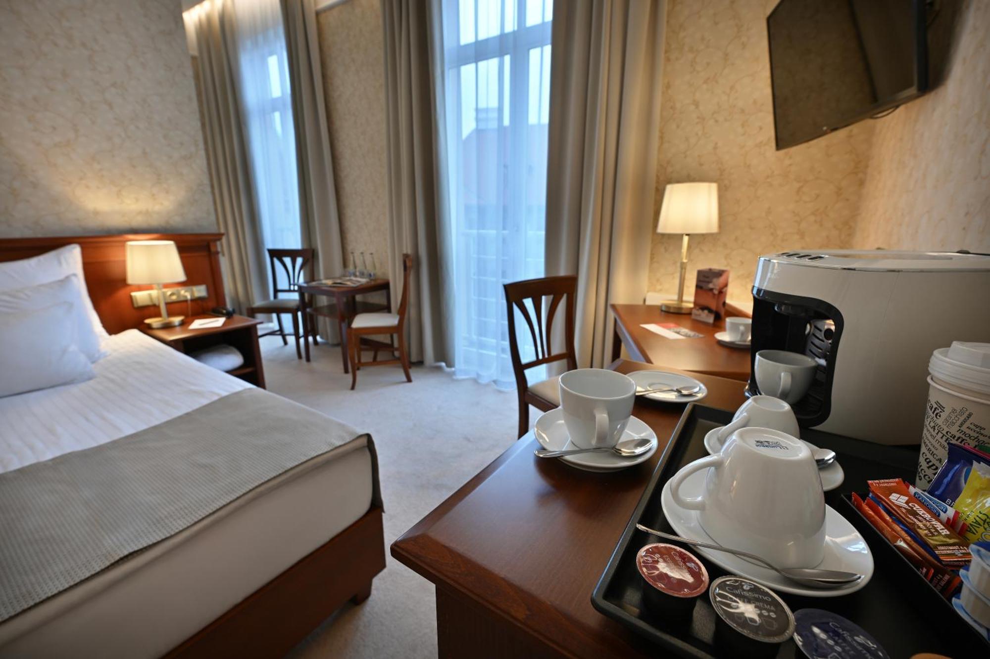 Hotel Rott Прага Экстерьер фото